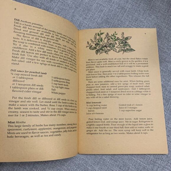 Vintage Readers Digest Cooking With Herbs Paperback Book - Picture 7 of 9